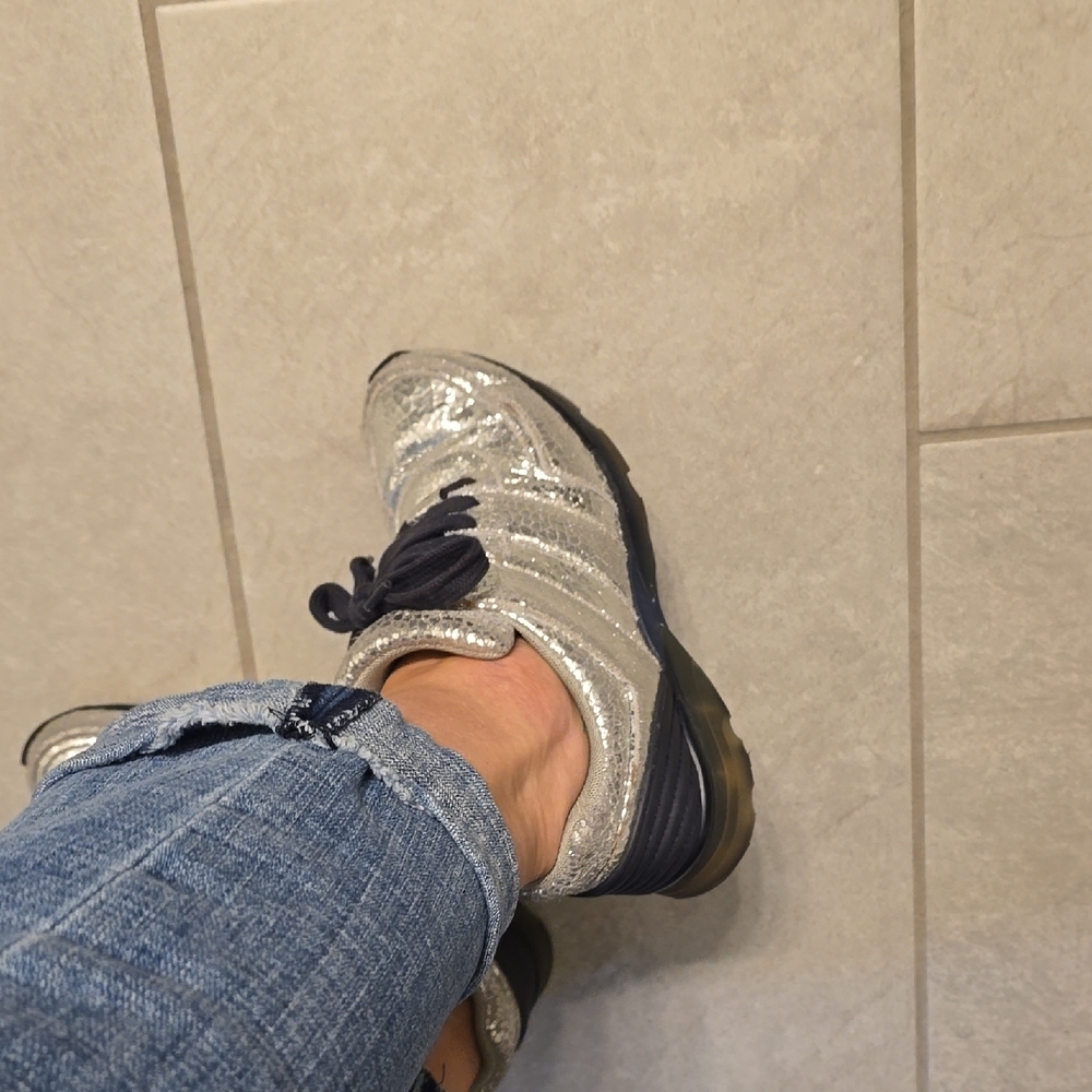 CHANEL Metallic Silver Sneakers with Navy Accents - Picture 8 of 13